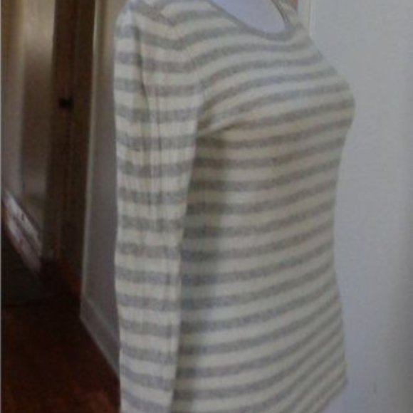 OLD NAVY100% Cashmere Crewneck Sweater Size S - Picture 7 of 9